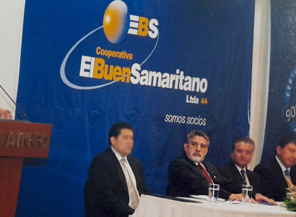 Hurtado en la mesa
